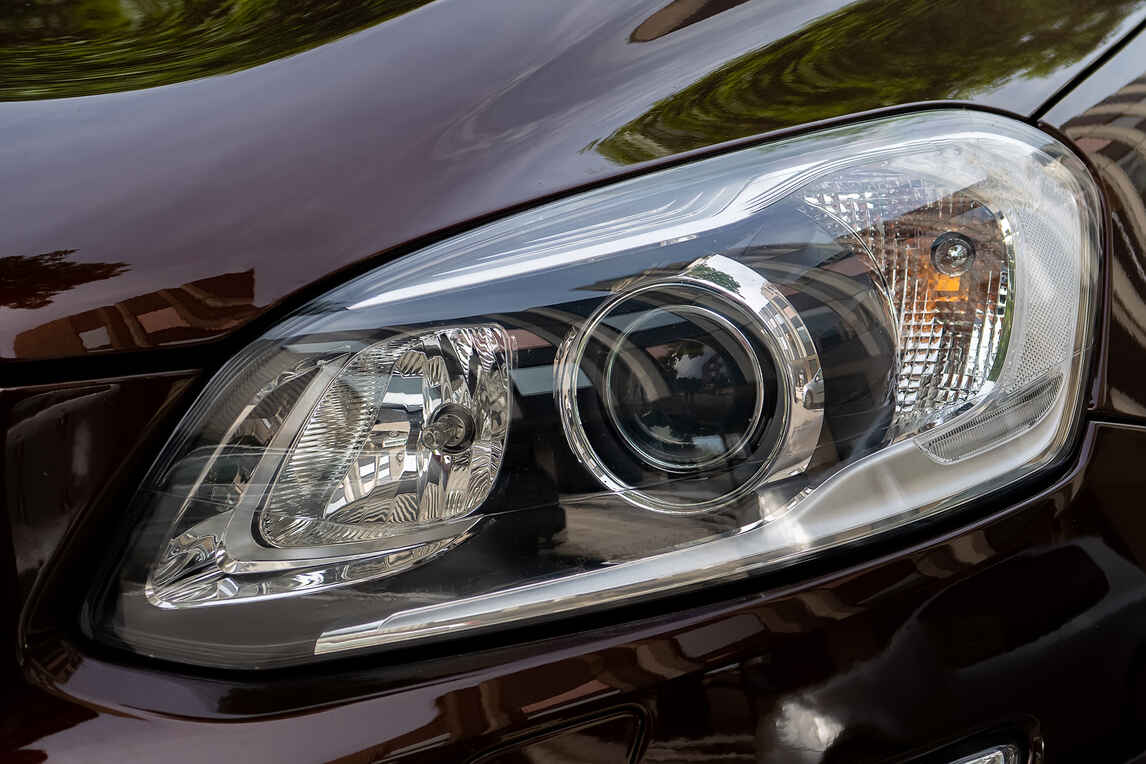 5111739155594345.jpg reflector-lights.jpg